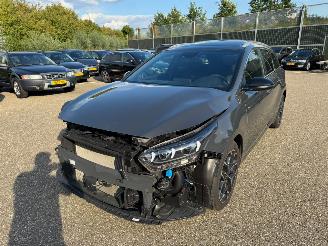 Avarii autoturisme Kia Ceed GT Line Business DIESEL HYBRIDE PANO LEDER LED 2024/4
