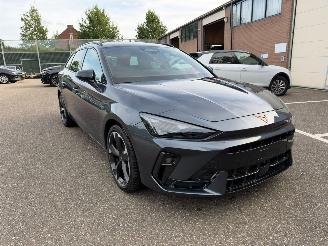 krockskadad bil auto Cupra Leon Sportstourer 1.5 eTSI 110 kW 2026/5