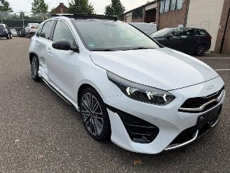 Voiture accidenté Kia Ceed GT Line 160pk PANO Automaat LED 2023/5
