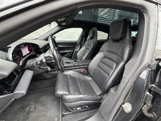 Porsche Taycan 4S Performance voll auto start en rijd picture 7