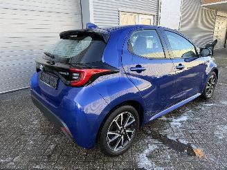 Toyota Yaris Yaris 1.5-l-VVT-i Hybrid CVT Luxury fahrbereit picture 4