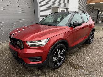 Unfallwagen Volvo XC40 XC40 T5 Recharge R Design Pano Leder start en rijd 2021/1