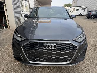 Audi A3 A3 S-line 40 TFSIe plugin hybrid start en rijd picture 6