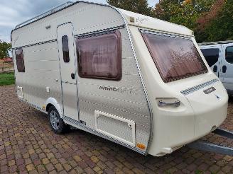 uszkodzony przyczepy kampingowe Avento  GERESERVEERD    465 tf   Mover + Luifel 2004/4