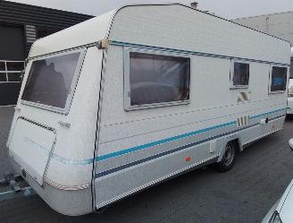 skadebil caravan Knaus  Azur 490 + Mover 1992/3