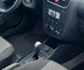 Opel Corsa 1.2 AUTOMAAT  109000KM !!! picture 9