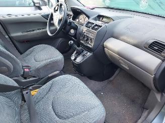 Mitsubishi Space-wagon GERESERVEERD  7 persoons 1e eigenaar 176000 km picture 7