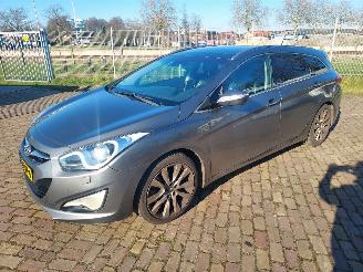 krockskadad bil auto Hyundai I-40 2.0 GDI Catcher benzine AUTOMAAT 2011/8