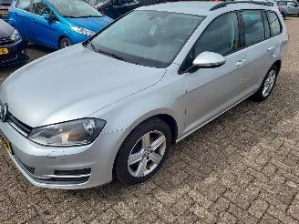 Volkswagen Golf AUTOMAAT  1.6 TDI Confortline + Apk picture 2