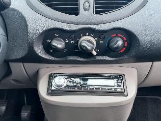 Renault Twingo 1.2 Apk en Airco picture 7