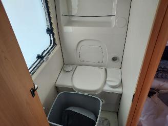 Home Car  466 H + Voortent Frans bed Rondzit picture 9