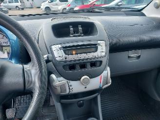 Toyota Aygo 5 deurs picture 5