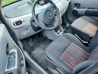 Renault Modus 1.2 +  Airco picture 6
