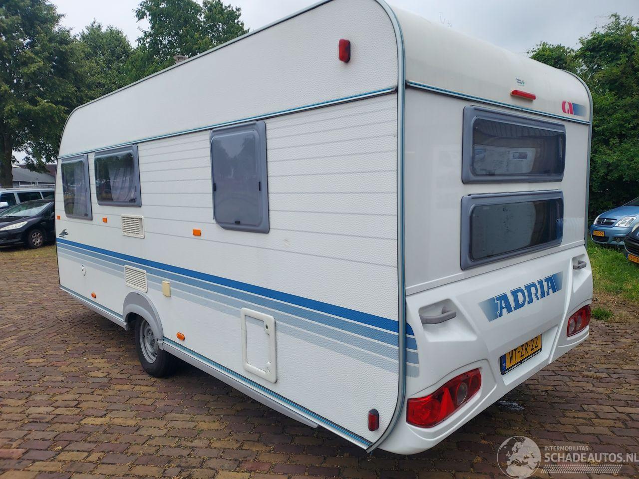 Adria  Adiva  502 UK Stapelbed + Voortent