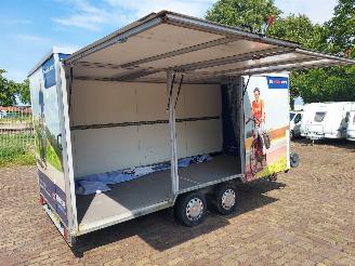 Schade aanhangwagen Van Weel  Gesloten aanhanger met 3 zijkleppen 2700 kilo 2000/11