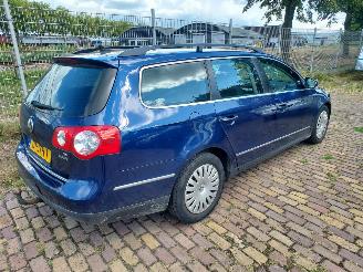 Volkswagen Passat 2.0 TDI Bleu Motion picture 3