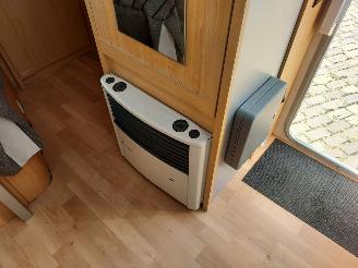 Knaus  Azur 450 FU Mover en Luifel Frans bed picture 9