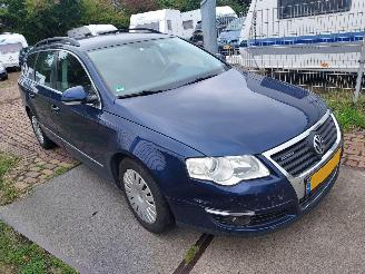 krockskadad bil auto Volkswagen Passat 2.0 TDI 2009/8