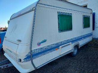 dommages caravanes Adria  432 PX Voortent Frans bed 1999/5