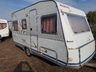 krockskadad bil caravan Dethleffs  Family 460 Mover Luifel 2000/5