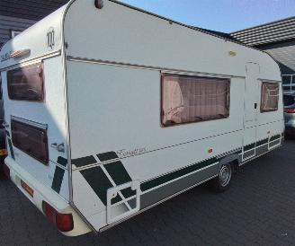danneggiata roulotte Chateau  Carat 480 Stapelbed + Mover 2001/9