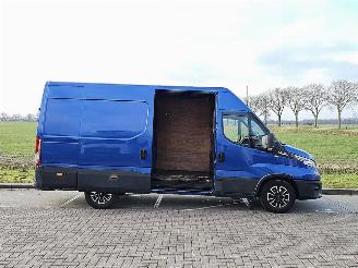 Iveco Daily 35S18 picture 14
