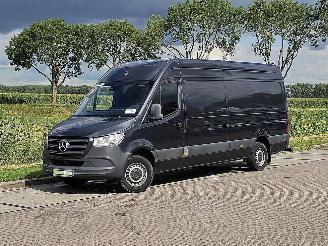 Mercedes Sprinter 317 picture 2