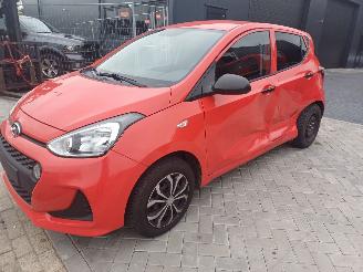 uszkodzony samochody osobowe Hyundai I-10 geen airco 2019/5
