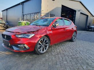 Vaurioauto  passenger cars Seat Leon 1.5 tsi fr uitvoering 2020/7
