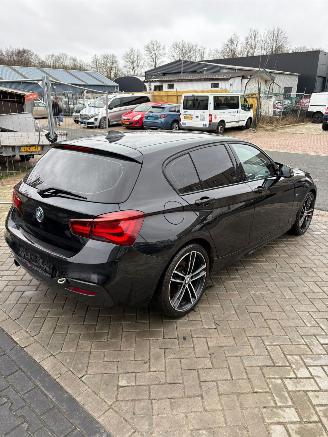 BMW 1-serie 118i picture 5