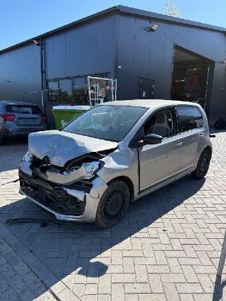 Schadeauto Volkswagen Up! beats uitvoering 2019/8