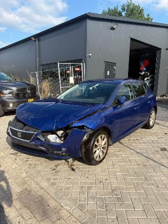 Unfallwagen Seat Leon 999cc 85kw automaat 2017/10