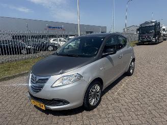 Auto incidentate Lancia Ypsilon 0.9 TwinAir Silver 63Kw AIRCO 2013/5