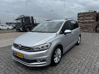 Auto incidentate Volkswagen Touran 1.4 TSI 110kw 7-Persoons 2015/12