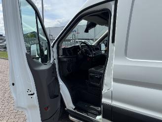 Ford Transit 2.0 TDCI L4H3 RWD picture 9