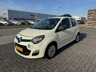 Coche accidentado Renault Twingo 1.2 16V AIRCO 2012/11