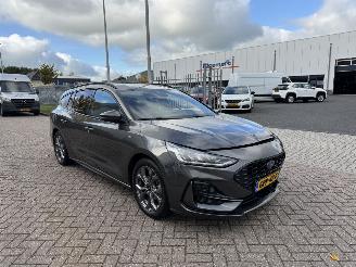 Damaged car Ford Focus 1.0 EcoBoost Hybrid ST Line 2024/6