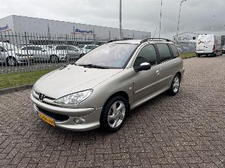 Auto incidentate Peugeot 206 SW 1.4 16V XS Clima 2004/1