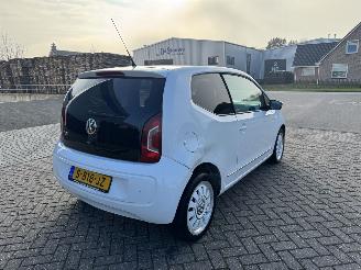 Volkswagen Up! White Up Navi picture 6