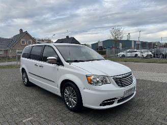 Unfallwagen Chrysler Town & Country 3.6 V6 Navi - Clima 2014/1