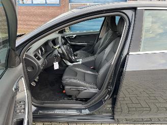 Volvo V-60 1.6 T3 R-Design picture 12