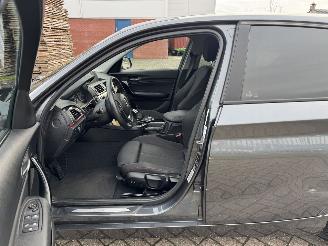 BMW 1-serie 118i  Clima - Navi picture 9