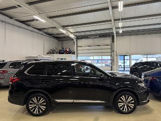 Mitsubishi Outlander 2.0 Intense+  Aut. 7-persoons picture 3