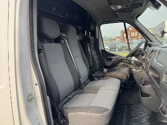 Renault Master 2.3 DCI L2-H2 Navi - Airco - Euro6 picture 16