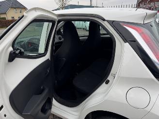 Toyota Aygo 1.0 VVT-i 51Kw AIRCO picture 16