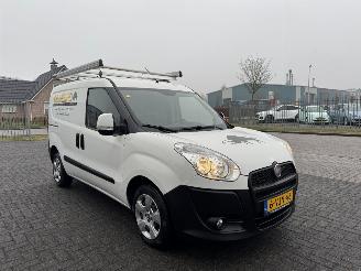 Schade bestelwagen Fiat Doblo 1.3 MultiJet SX 66kw AIRCO 2010/8