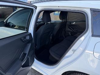 Ford Focus 2.0 110Kw ST Line picture 11