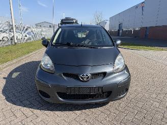 Toyota Aygo 1.0 12V AIRCO picture 7