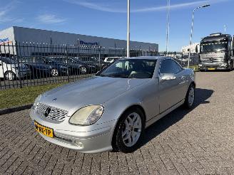 damaged passenger cars Mercedes SLK 200 K Special Edition 2004/3