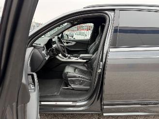 Audi Q7 55 TFSI e Quattro picture 13
